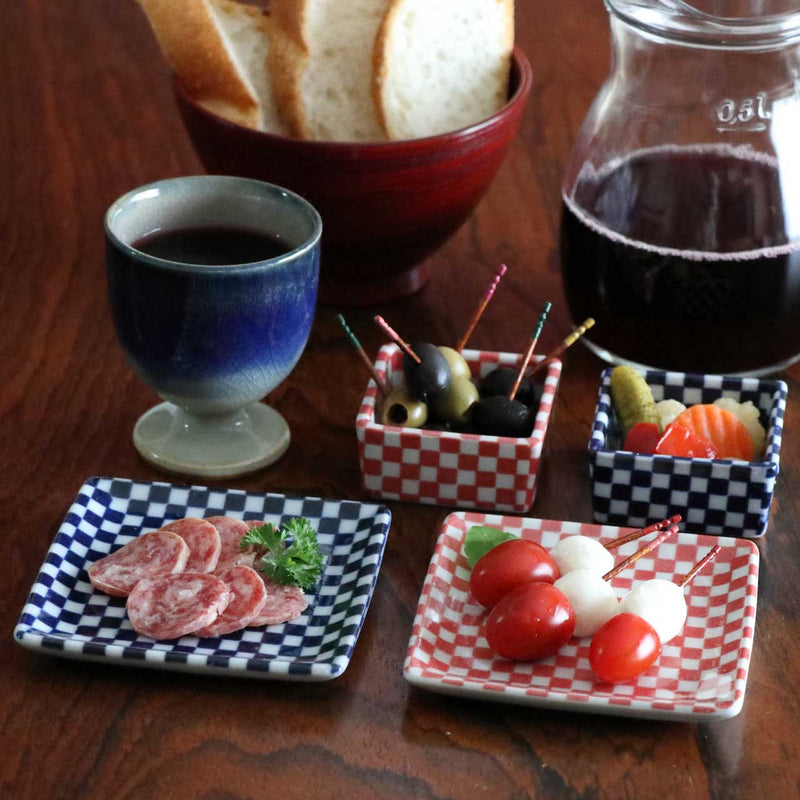 Add a Japanese touch to your tableware.