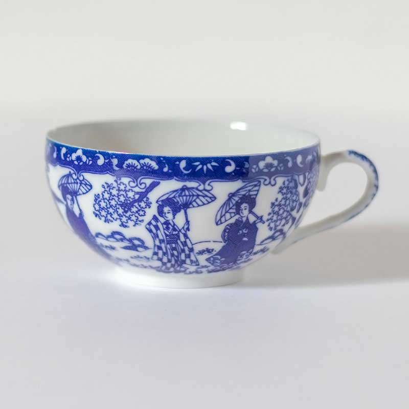 Maiko motif cup.