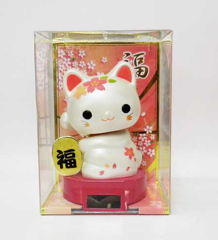 Solar maneki neko.